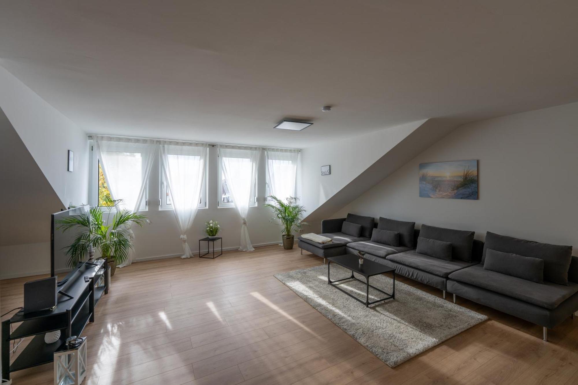 Apartment Im Dachgeschoss Plankstadt Zewnętrze zdjęcie