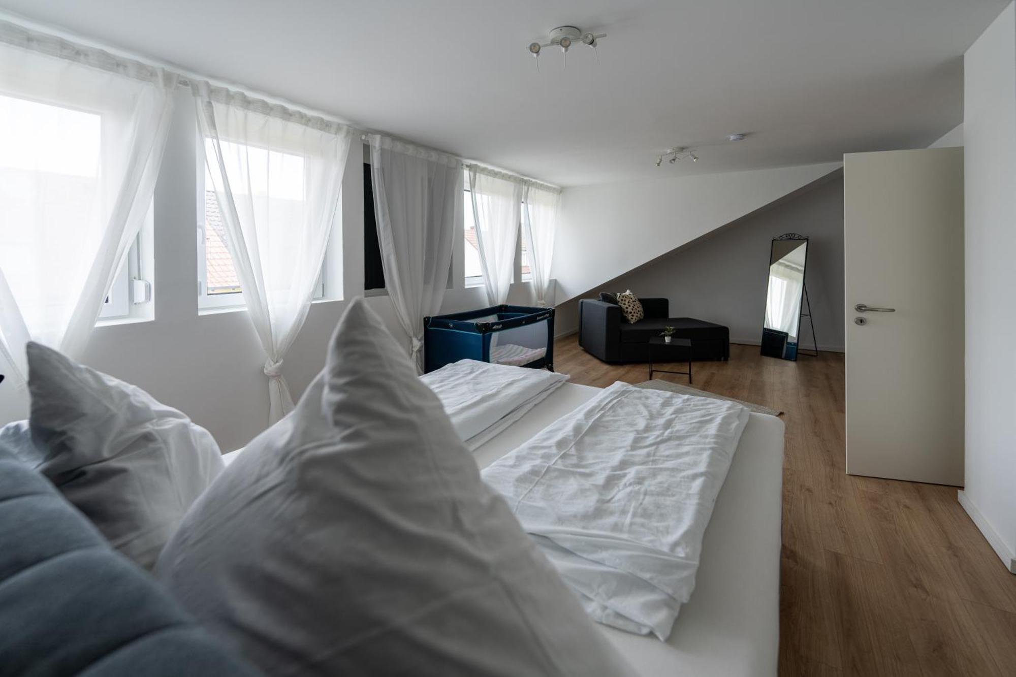 Apartment Im Dachgeschoss Plankstadt Zewnętrze zdjęcie